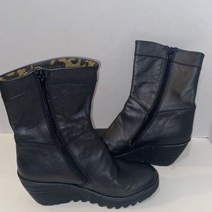 Fly London, ankle bootie, wedge, 7.5, 38, black-metallic-pewter